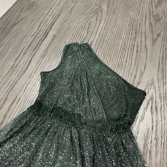 Long sparkling green dress - Picture 5 of 7
